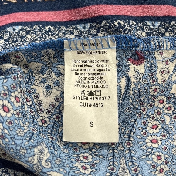 Lavender Fields NWT Blue Boho Print Bell Sleeve Crop Tie Front Top Small - Picture 8 of 8
